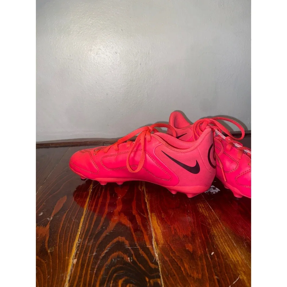 Nike Tiempo Legend 9 Club FG MG Kid Soccer Cleats Bright Pink 4Y Sporty Athletic